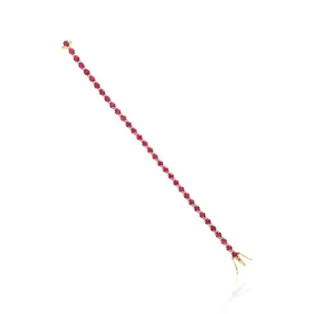 VR Jewels 18k Gold Round Cut 9.27ct Ruby Byzantine Tennis Bracelet for Her With Diamonds For Sale - Image 4 of 10