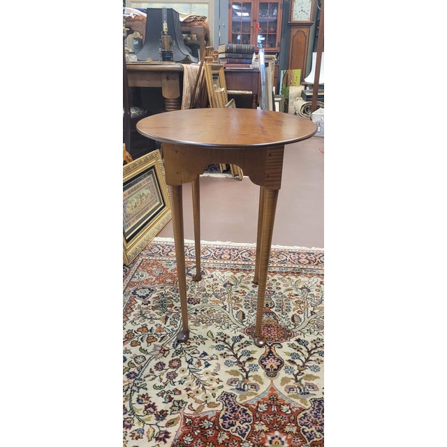 1950s Fine Eldred Wheeler Small Tiger Maple Tea Table For Sale - Image 9 of 10