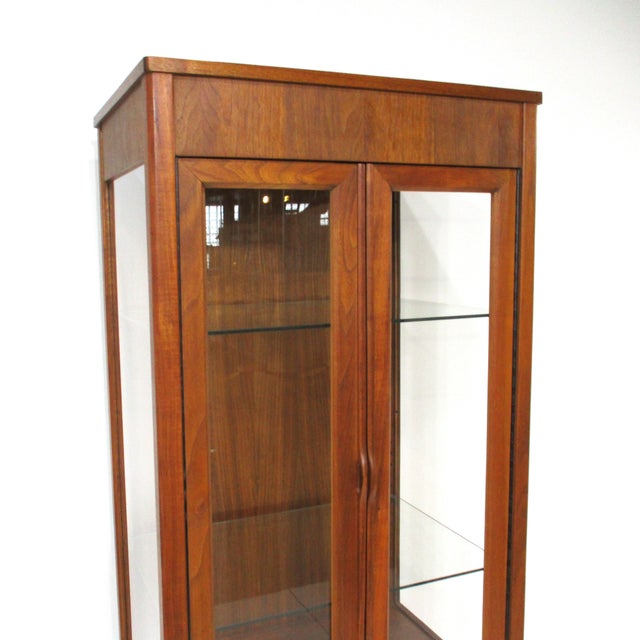Dansk Mid Century Tall Walnut Curio Display Cabinet in the Style of Danish Modern For Sale - Image 4 of 18