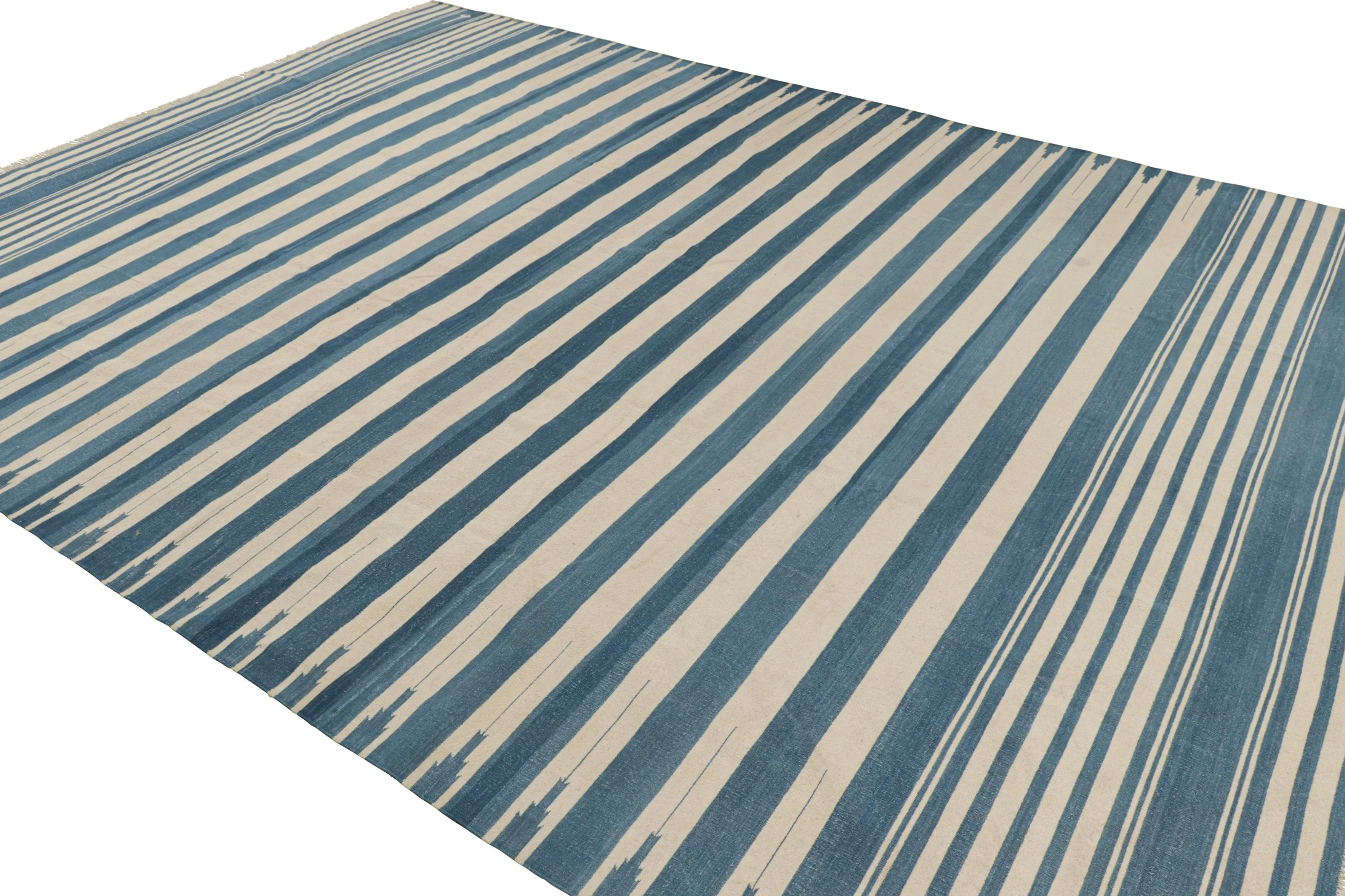 Rug & Kilim's Contemporary Dhurrie Rug in Blue and Cream White