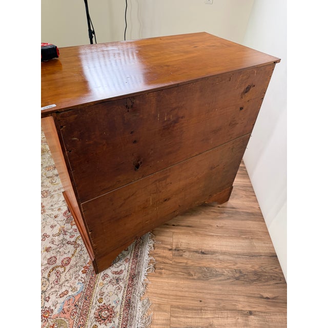 Pennsylvania Federal Cherry Four-Drawer Chest With Satinwood String Inlay, Circa 1800–1820, Attributed For Sale - Image 13 of 13