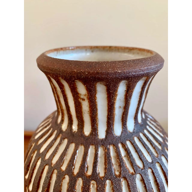Mid Century Pottery Vase California Artist - Signed and Dated '57 For Sale In Palm Springs - Image 6 of 10