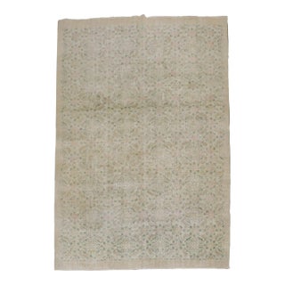 Mid 20th Century Vintage Turkish Worn Rug, 6'10'' X 10'4'' For Sale