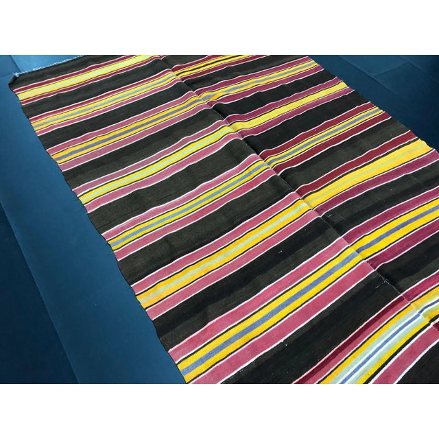 1960s Vintage Bohemian Turkish Traditional Stripe Kilim Rug- 4'9" x7'9" For Sale - Image 9 of 11