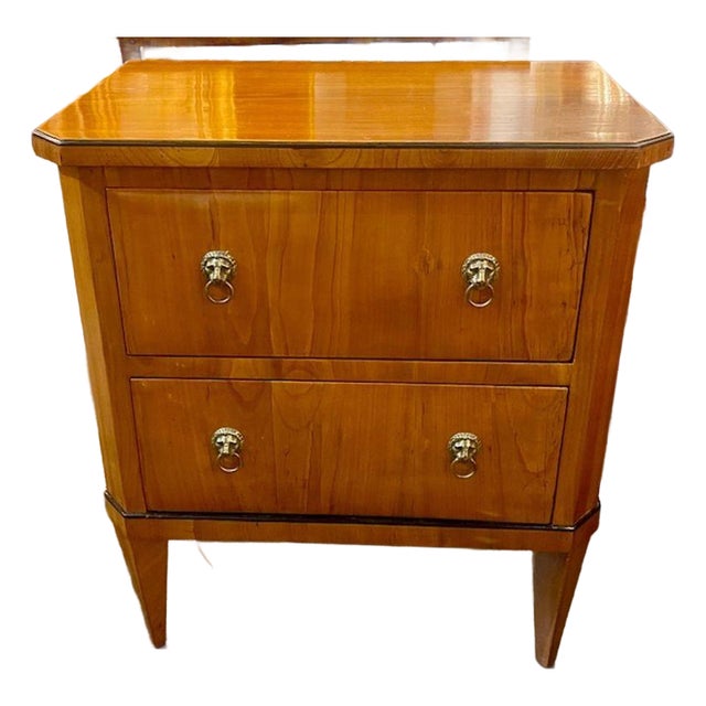 19th C. German Biedermeier Walnut Side Table For Sale