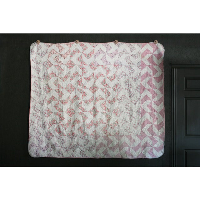Antique 1910s-30s Pink and White Quilt - Floral Quilt For Sale - Image 12 of 12