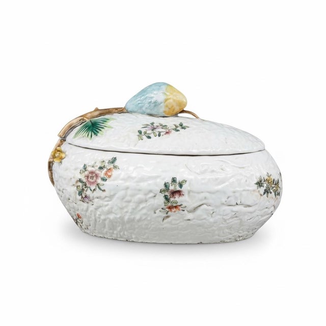Ceramic Chinese Export Famille Rose White Ceramic Melon Tureen or Box For Sale - Image 7 of 7