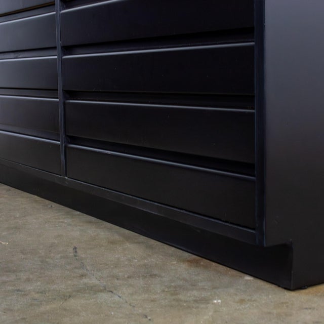 Mid-20th Century MCM Dresser by Sligh Furniture Cross Country Line With Black Painted Frame For Sale - Image 15 of 18