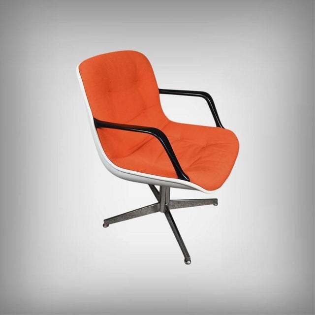 A beautiful set of four vintage Model 451 armchairs, designed by Randall Buck for Steelcase Strafor in the 1970s. Each...