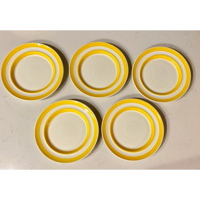 Late 20th Century Metlox Pottery Yellow Banded Stripe Stoneware Plates- Set of 5 For Sale - Image 5 of 9