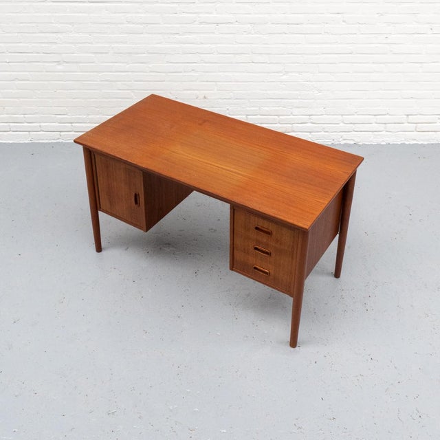 1960s Danish Teak Desk, 1960s For Sale - Image 5 of 16