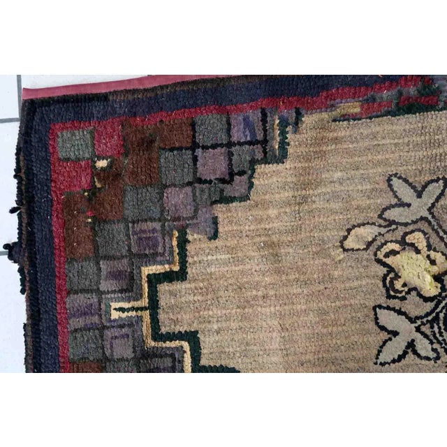1880s Handmade Antique American Hooked Rug 2.1' X 4' For Sale In New York - Image 6 of 11