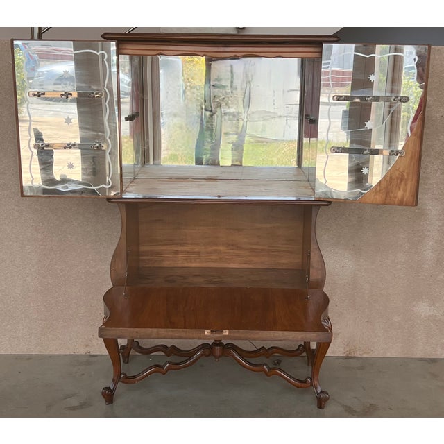 Mid-Century Modern Spanish Walnut Wood and Mirror Bar Cabinet, 1940s For Sale - Image 4 of 11