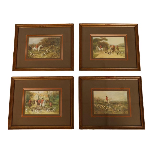 Set of Four Vintage Fox Hunt Scene Framed Prints For Sale