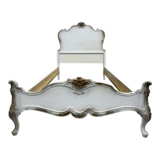 Vintage Twin Size Winnebago Manufacturing Co French Provincial Rococo Style Bed For Sale