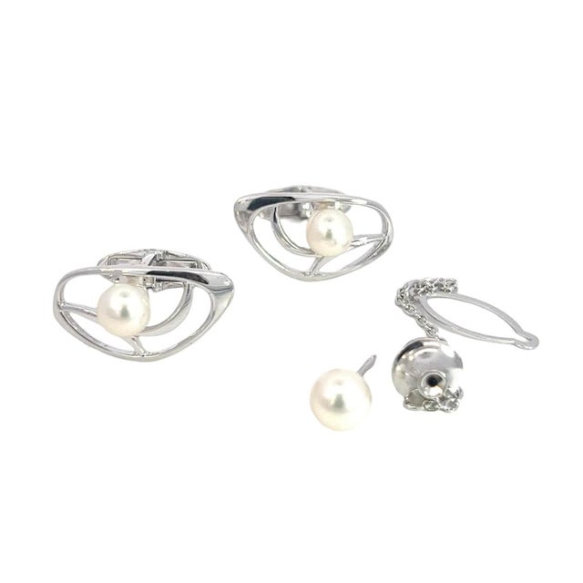 1990s Mikimoto Estate Akoya Pearl Cufflinks + Tie Pin Set Sterling Silver, 3 Pieces For Sale - Image 4 of 5