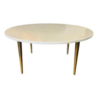 1950s Vintage Round Italian Carrara Marble Coffee Table With Brass Legs After t.h. Robsjohn Gibbings For Sale