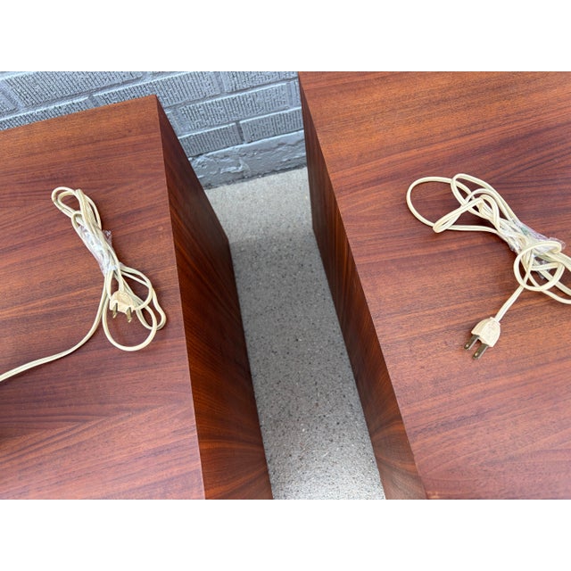 Pair of Sculptural Mid-Century Modern Table Lamps With Pleated White Bases and Brass Accents For Sale In Denver - Image 6 of 10