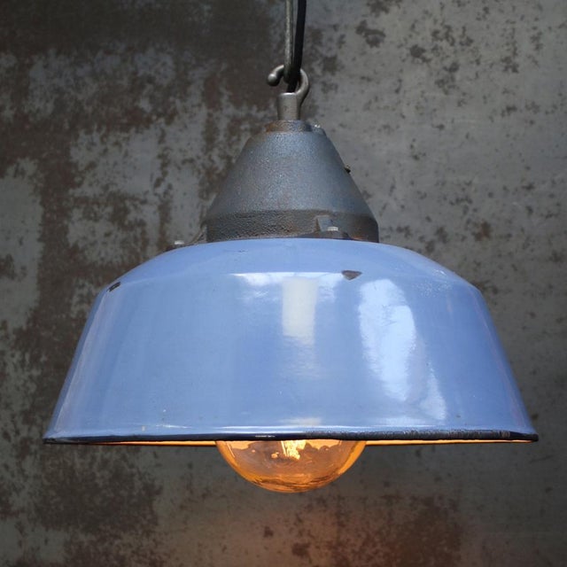 factory hanging lamp blue enamel white interior clear glass, cast iron top E26 / E27 Up to 250V (Europe/UK Standard).The...