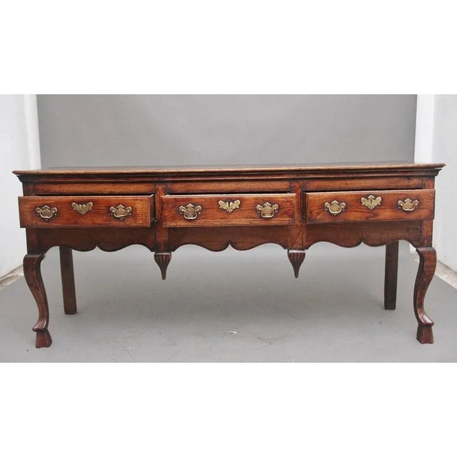 Early 18th Century Oak Dresser Base, 1740s For Sale - Image 9 of 12