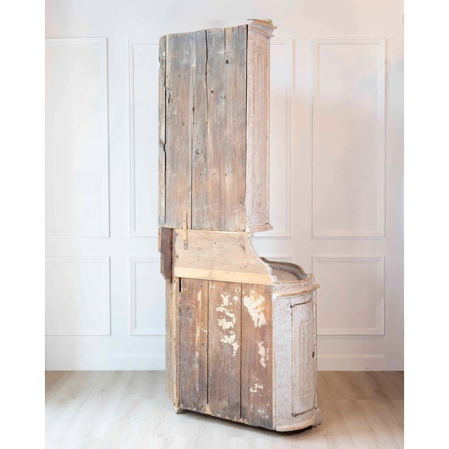 Late 18th Century Swedish Gustavian Period Two-Part Corner Cabinet with Original Paint, Late 18th For Sale - Image 5 of 13