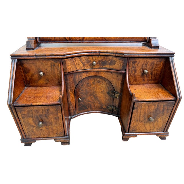 Georgian Walnut Dressing Table Mirror, 1720 For Sale - Image 13 of 16