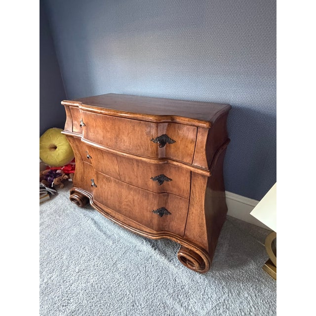 Therien Studio Workshops Bombe Dresser – Sculptural Curved Casework & Hand‑Finished Wood For Sale - Image 4 of 5