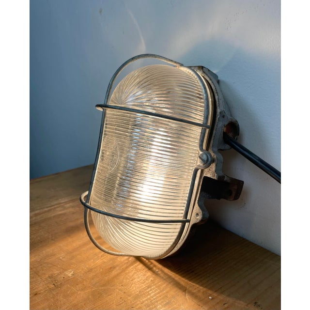 French Industrial Cast Iron Wall Lamp from Electro Fonte, Paris, 1960s For Sale - Image 17 of 18