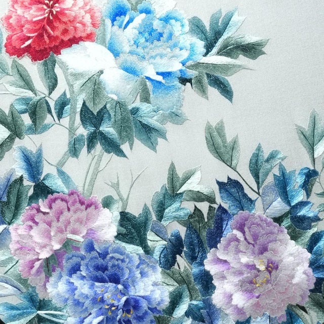 Handmade Suzhou Double-Sided Silk Embroidery “Blooming Prosperity” Display For Sale - Image 6 of 6