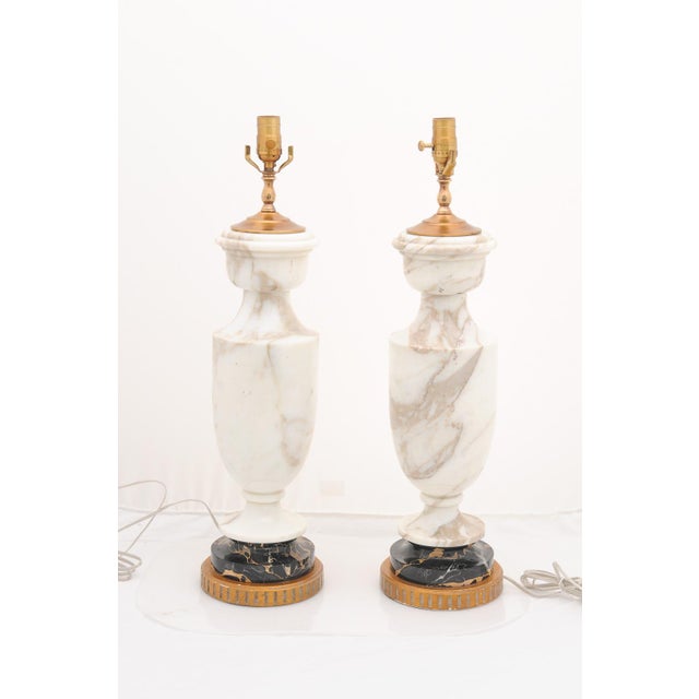 Pair of Exquisite 1930s Italian Marble Urns For Sale In Atlanta - Image 6 of 11