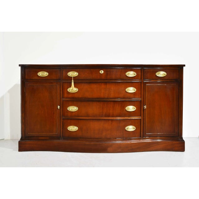 Bassett Furniture Mid Century Hepplewhite Style Mahogany Sideboard Buffet by Bassett Furniture For Sale - Image 4 of 15