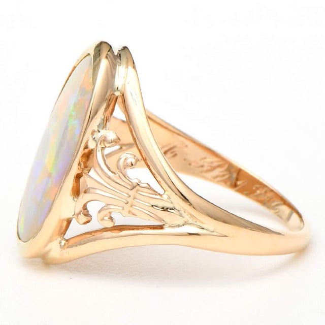 Contemporary 10KY Gray Opal Ring, size 6 For Sale - Image 3 of 5