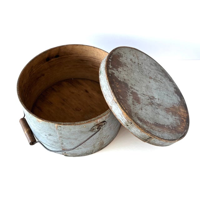 A Beautiful Authentic 19th Century Original Paint Handmade Kitchen Bail Handled Pantry Box For Sale - Image 9 of 13
