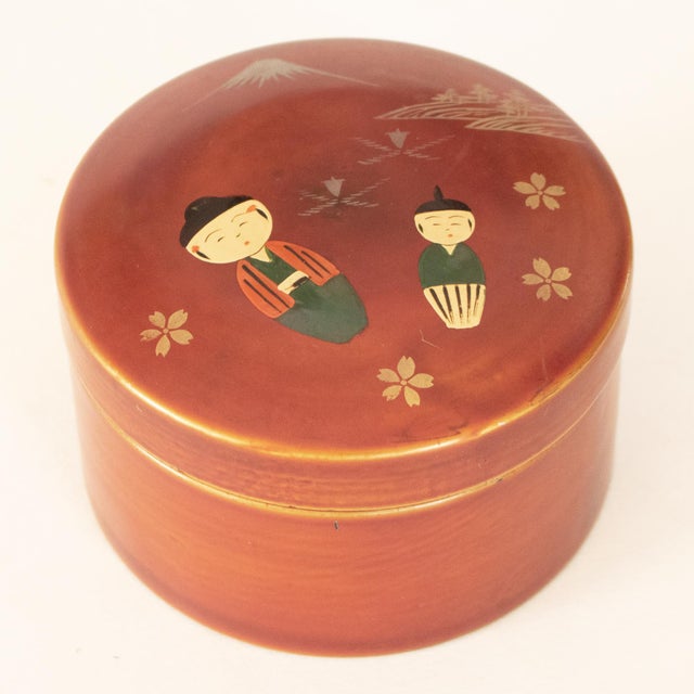 Ruby Red 1950s Showa Era Japanese Lacquered Red Wood Set/5 Coasters in Box For Sale - Image 8 of 11