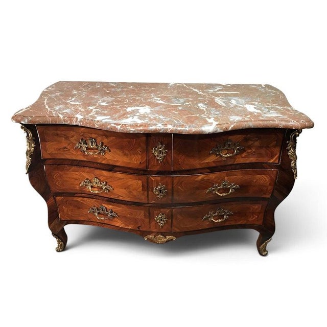 French Louis XV Style Marquetry Bombe Commode with Marble Top, 1750s For Sale - Image 3 of 14