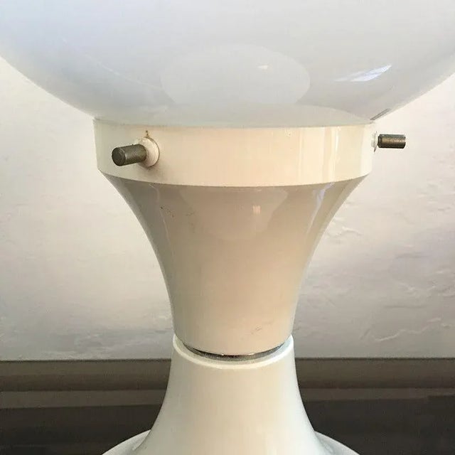 Ivory Model Home Table Lamp by Gaetano Sciolari for Ecolight, 1960s For Sale - Image 8 of 15