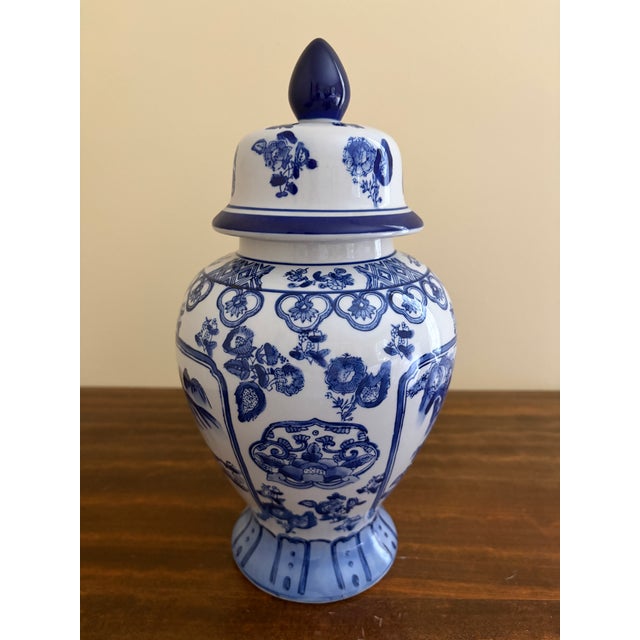 Chinoiserie Blue and White Porcelain Ginger Jar For Sale In South Bend - Image 6 of 7