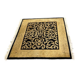 5ft4in × 5ft9in in Aga John Traditional Square Gold + Black Area Rug For Sale