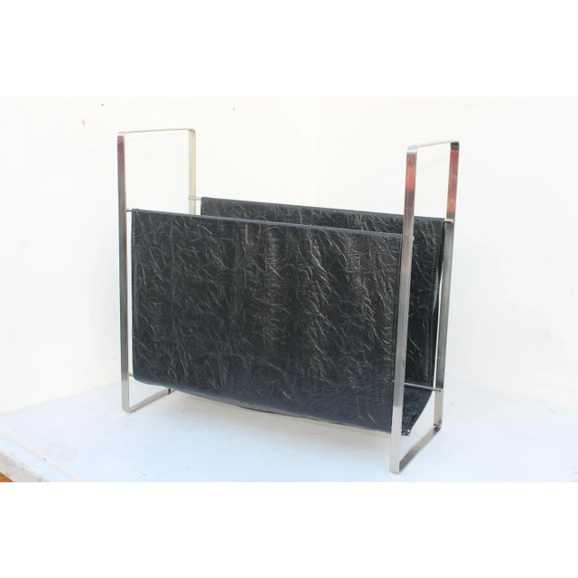 1970s Vinyl and Metal Modern Magazine Rack For Sale In Miami - Image 6 of 7