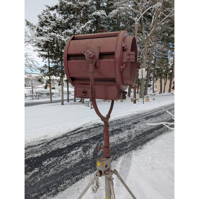 Metal Mole-Richardson Stage Lights | Hollywood Studio Spotlights on Crank Stands For Sale - Image 7 of 18