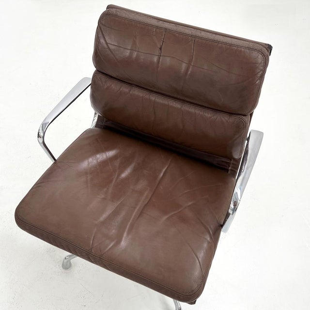 Textile EA217 Soft Pad Desk Chair in Leather by Charles & Ray Eames for ICF, 1970s For Sale - Image 7 of 16