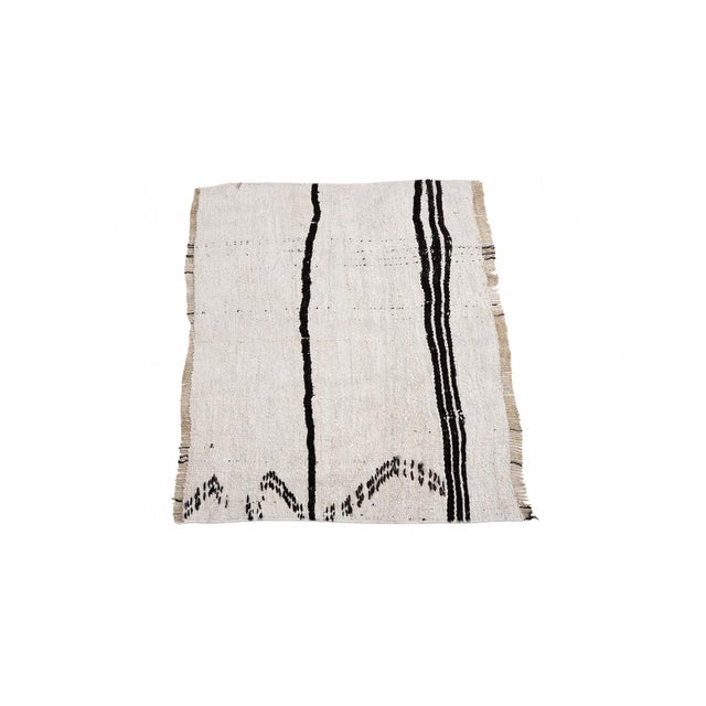Handwoven vintage hemp kilim rug from Yozgat region of Turkey. Approximately 50-60 years old. In very good condition. Rare...