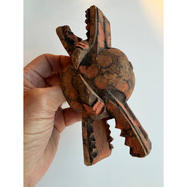 Early 20th Century Traditional West African Hand-Carved Zoomorphic Architectural Fitting For Sale In Providence - Image 6 of 6