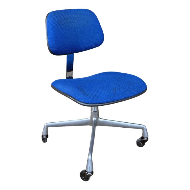 Charles and Ray Eames Aluminum Group Secretarial Chair for Herman Miller For Sale