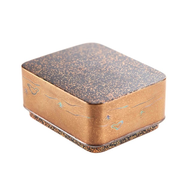Antique Inlaid Lacquered Oriental Box For Sale - Image 3 of 6