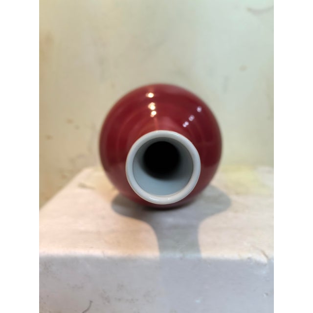 Chinese Vintage Ceramic Vase,Qing Dynasty Qianlong Marked Red Glaze Porcelain Vase For Sale - Image 4 of 9