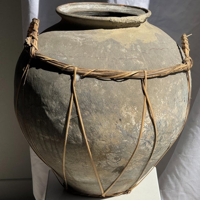 Ceramic Large Light Grey Terracotta Pot with Rattan Handles and Crossbars, 1960s For Sale - Image 7 of 11