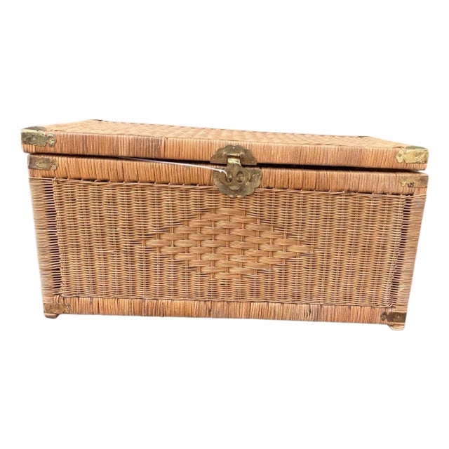 Vintage Mid-Century Asian Style Wicker and Brass Blanket Chest For Sale