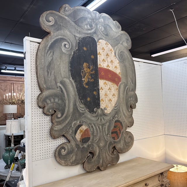 Monumental Italian Painted Shield For Sale In Atlanta - Image 6 of 10