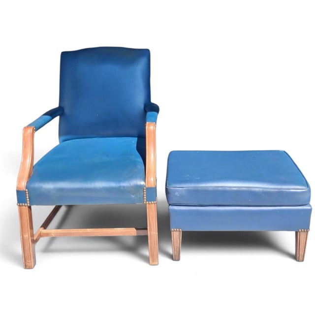 1970s Step Back Into Mid-Century Elegance With This Stunning Vintage Lounge Chair and Matching Ottoman Set For Sale - Image 5 of 9
